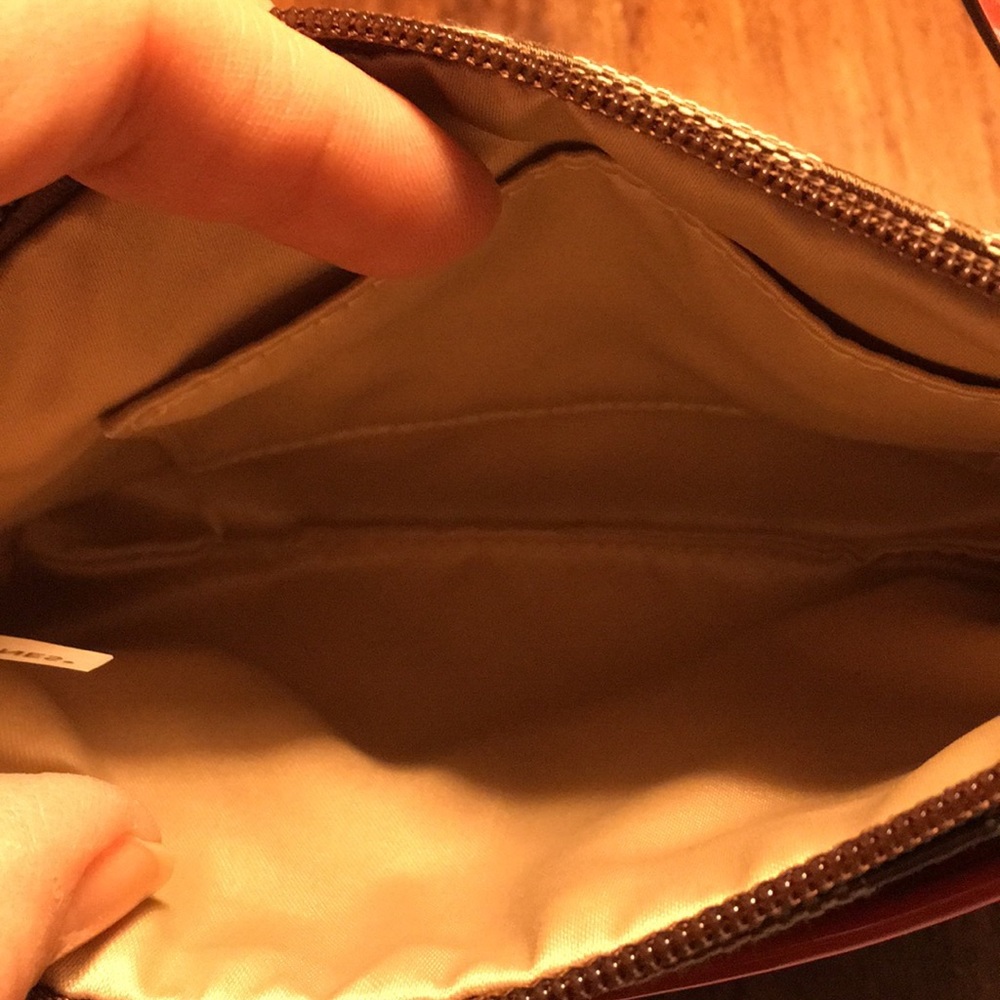 Coach wristlet, perfect Condition! - Picture 3 of 5